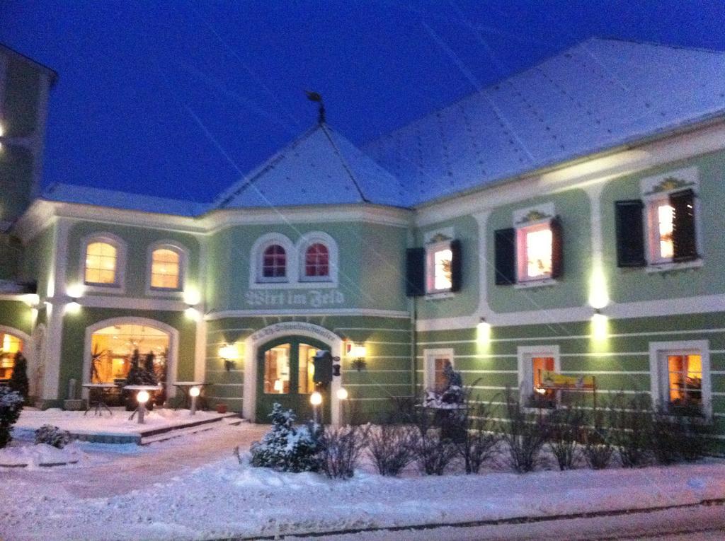 Hotel Wirt Im Feld Steyr Kültér fotó