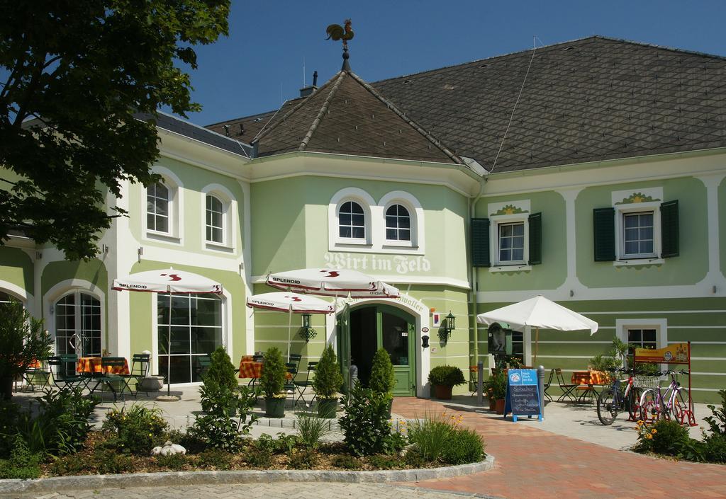 Hotel Wirt Im Feld Steyr Kültér fotó